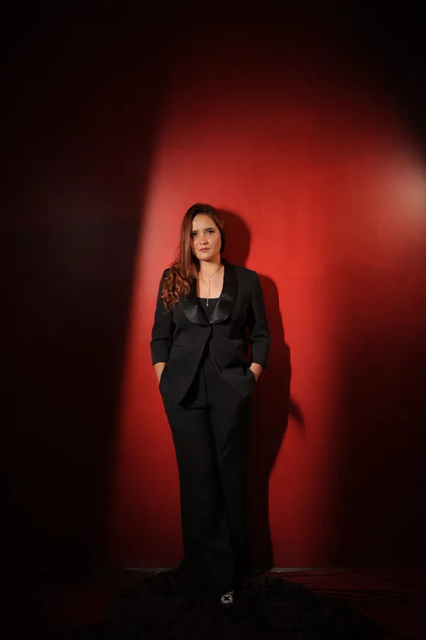 The_Alpha_Women_Blazer_Set_Full_Black